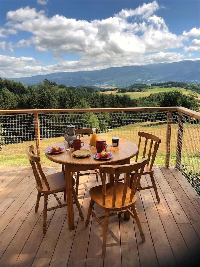 L'Embellie Bed & Breakfast Bertignat Exterior photo