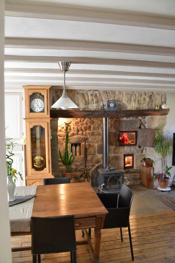 L'Embellie Bed & Breakfast Bertignat Exterior photo
