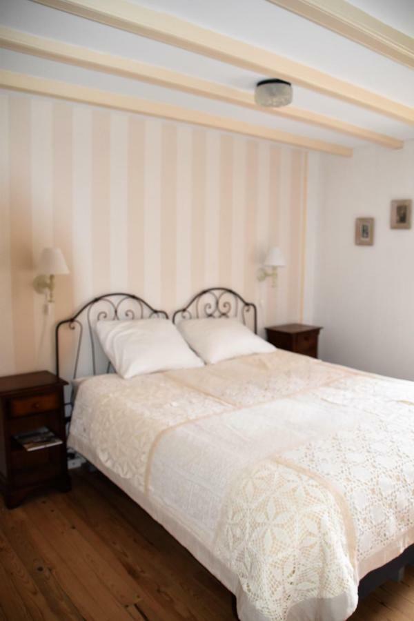 L'Embellie Bed & Breakfast Bertignat Exterior photo