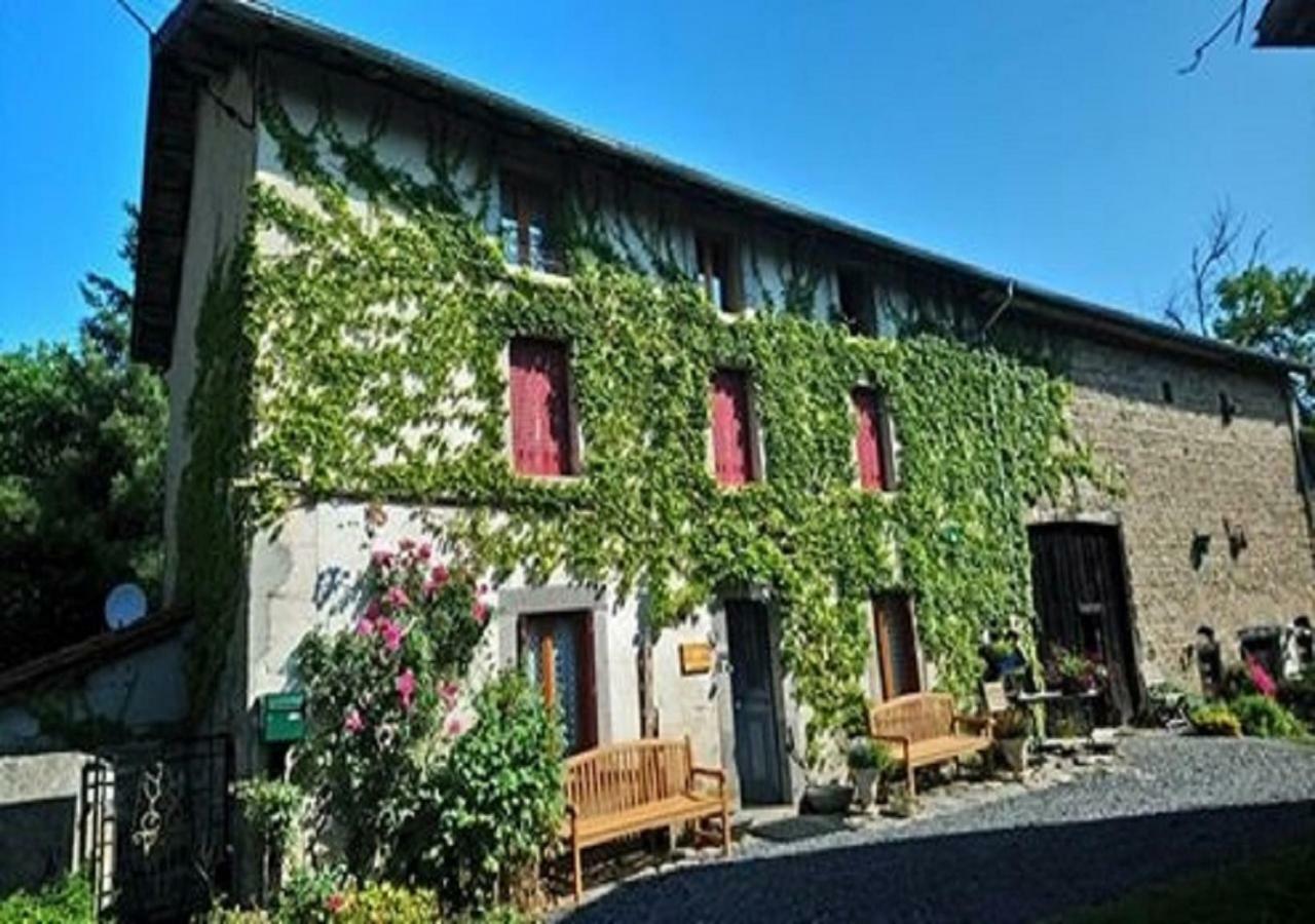 L'Embellie Bed & Breakfast Bertignat Exterior photo